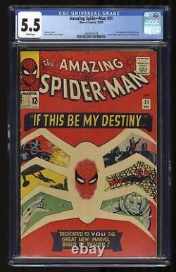 Amazing Spider-Man #31 CGC FN- 5.5 White Pages 1st Appearance Gwen Stacy