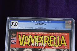 Vampirella CGC 7.0 #9 Warren Publishing 1/71 White Pages